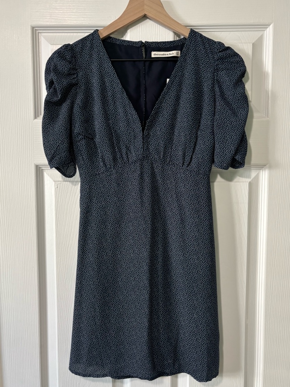 Abercrombie & Fitch Navy Polka Dot Puff-Sleeve V-Neck Dress